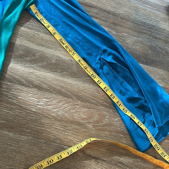 Elie Tahari Silk Blouse size sp - Picture 11 of 12